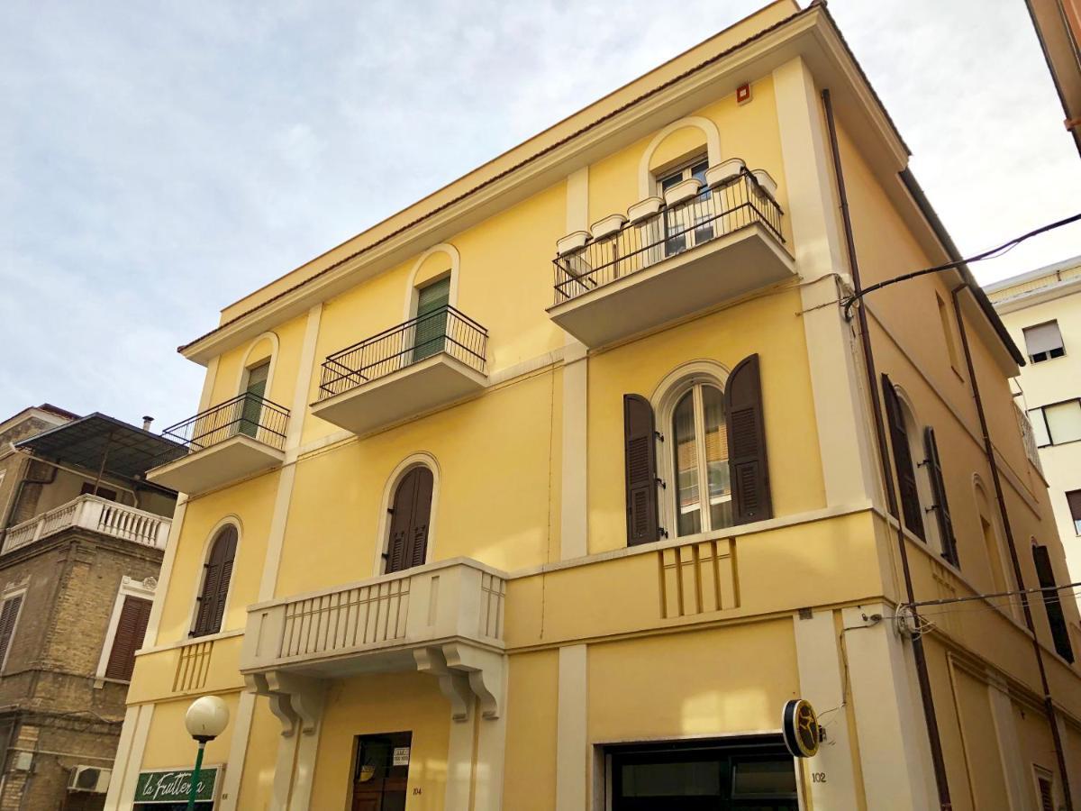 Pescara Centro Silenzioso E Confortevole Con Terrazzo Bioclimatico A 2 Minuti Dal Mare المظهر الخارجي الصورة